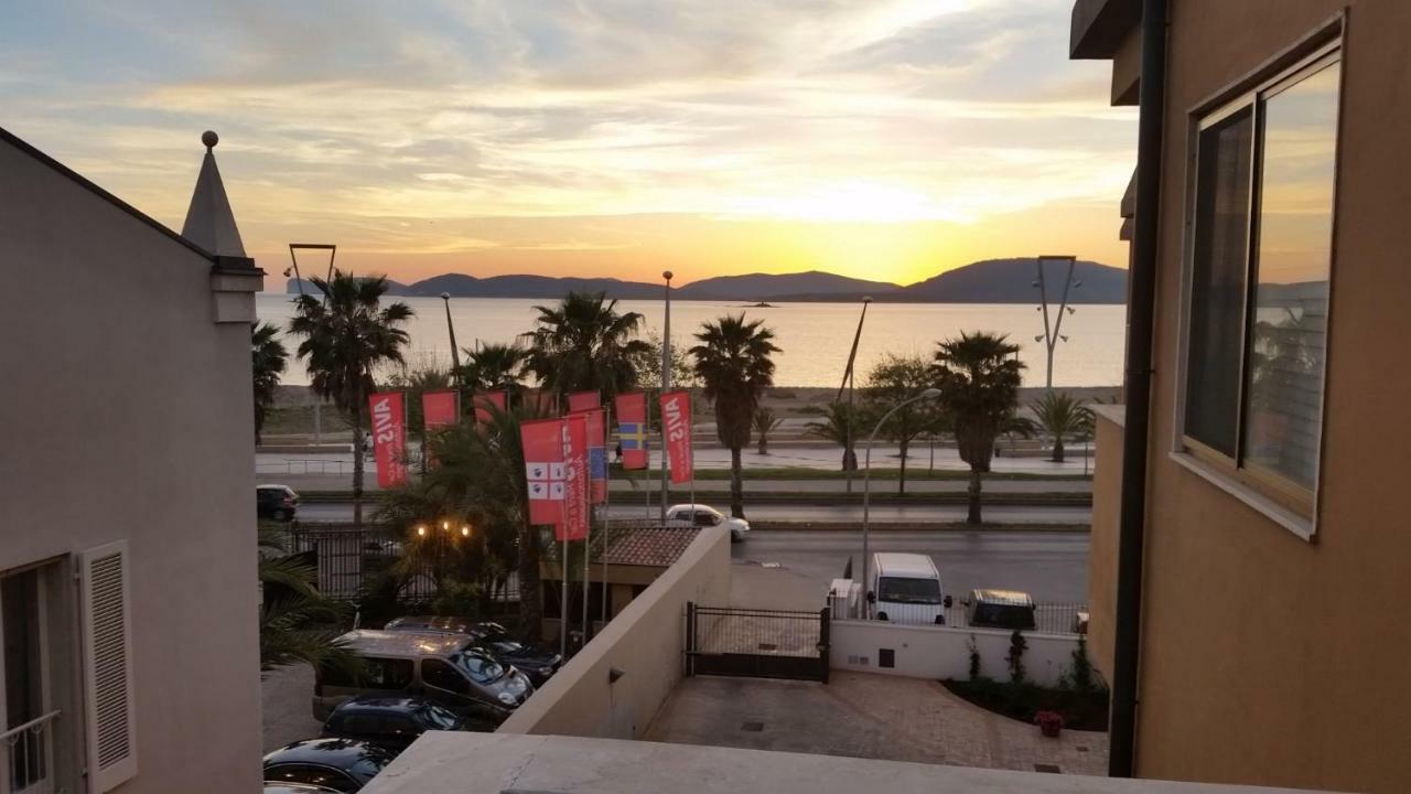 Appartamento In Centro Fronte Spiaggia Del Lido Con Terrazza Vista Mare E Wi-Fi Alguer Exterior foto